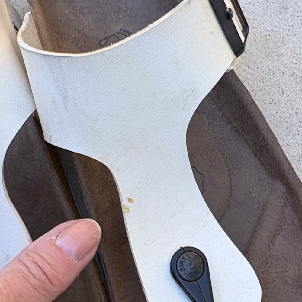 Birkenstock White Thong Sandals with Brown Footbed - Picture 8 of 10